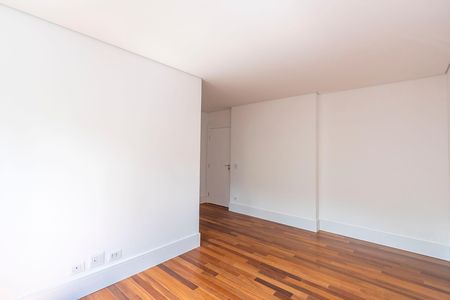 6_photo/94dce21c1d.cc80a849dbb3670d-ATLAS-0daaea4d-58e2-42a1-bf4b-83e4ba220915.jpg de apartamento à venda com 4 quartos, 320m² em Cidade Industrial de Curitiba, Curitiba