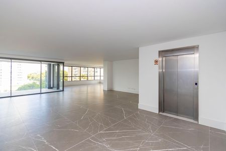 5_photo/94dce21c1d.cc80a849dbb3670d-ATLAS-514ba102-ecb0-4354-a776-c4d99c2eba9f.jpg de apartamento à venda com 4 quartos, 320m² em Cidade Industrial de Curitiba, Curitiba