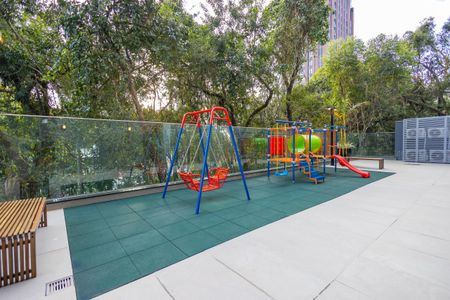 8_photo/94dce21c1d.cc80a849dbb3670d-ATLAS-d9218853-e370-4d14-9d3f-9420cdfd46af.jpg de apartamento à venda com 4 quartos, 320m² em Cidade Industrial de Curitiba, Curitiba