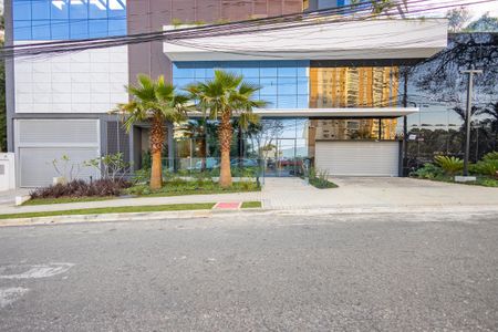 21_photo/94dce21c1d.cc80a849dbb3670d-ATLAS-e53a72d9-49fe-4b31-8dc6-413d56efd655.jpg de apartamento à venda com 4 quartos, 320m² em Cidade Industrial de Curitiba, Curitiba