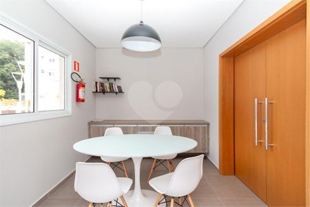 9_photo/94dce21c27.c7048a8dc0618162-ATLAS-34a87e85-9de7-4c2f-8aba-a95a6c280bed.jpg de apartamento à venda com 3 quartos, 66m² em Cidade Industrial de Curitiba, Curitiba