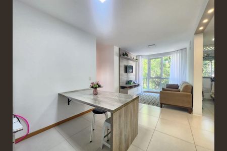 3_photo/94dce21c2d.01e58fe0f594459a-ATLAS-192ada24-9a22-4118-baaa-a40d93cf7ecf.jpg de apartamento à venda com 3 quartos, 65m² em Cidade Industrial de Curitiba, Curitiba