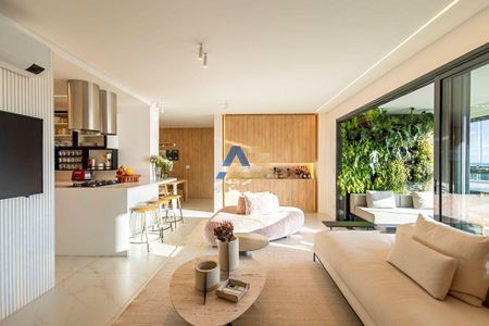 2_photo/94dce21c8d.1aa5b8f538f3adaf-ATLAS-79169932-10d2-45d3-a301-0462b31f6b14.jpg de apartamento à venda com 3 quartos, 131m² em Cidade Industrial de Curitiba, Curitiba