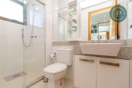 5_photo/94dce21c8d.94a10e5c716519a1-ATLAS-383fc3a9-1901-4e06-bf70-823ed1e284a6.jpg de apartamento à venda com 3 quartos, 122m² em Cidade Industrial de Curitiba, Curitiba