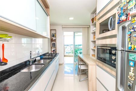 47_photo/94dce21cf3.ceff8192393c33de-ATLAS-5f5f6b83-6cc6-4ed7-b007-b741ba14a2f6.jpg de apartamento à venda com 3 quartos, 122m² em Cidade Industrial de Curitiba, Curitiba