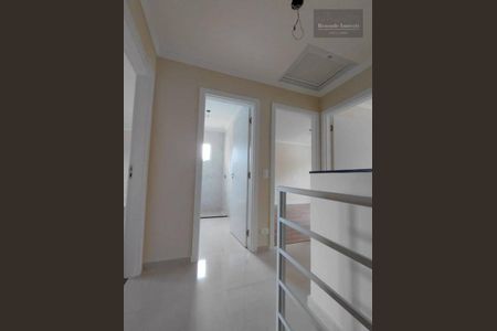 14_photo/94dce21da9.563c37b6b1d5a9f6-ATLAS-03dd7e8f-c3a6-4eef-a5ef-8b01ed4a5940.jpg de casa à venda com 3 quartos, 158m² em Cidade Industrial de Curitiba, Curitiba