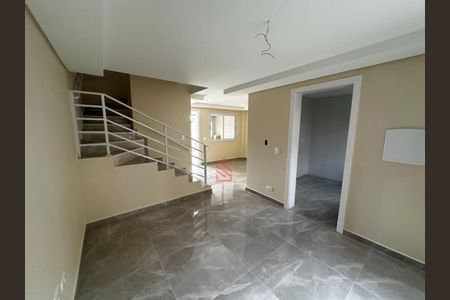 10_photo/94dce21da9.563c37b6b1d5a9f6-ATLAS-0c63377a-64c2-4b1b-8677-5f7cef681b5a.jpg de casa à venda com 3 quartos, 158m² em Cidade Industrial de Curitiba, Curitiba