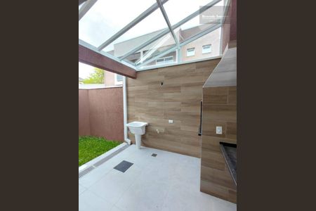 8_photo/94dce21da9.563c37b6b1d5a9f6-ATLAS-c044356c-3a7a-4ec4-86c9-2da764989b2b.jpg de casa à venda com 3 quartos, 158m² em Cidade Industrial de Curitiba, Curitiba