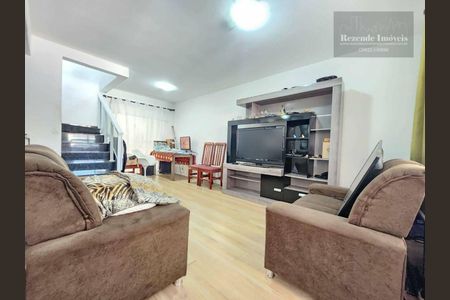 6_photo/94dce21e4d.beb671ea28743656-ATLAS-44973ba0-47b3-4576-8e2f-16a8b2fb96aa.jpg de casa à venda com 3 quartos, 122m² em Cidade Industrial de Curitiba, Curitiba