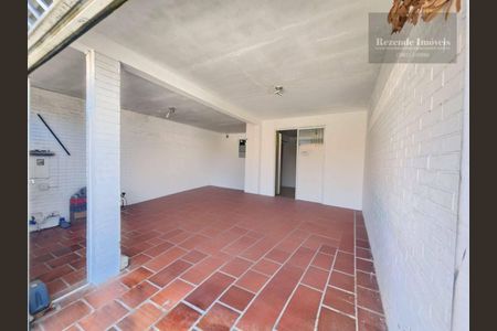 6_photo/94dce21e4d.beb671ea28743656-ATLAS-ca373f1b-a208-4b37-b2ac-5611be03571e.jpg de casa à venda com 3 quartos, 122m² em Cidade Industrial de Curitiba, Curitiba