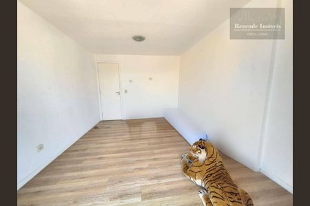 11_photo/94dce21e4d.beb671ea28743656-ATLAS-ebe1fa46-c8af-4245-8595-85c25684aedd.jpg de casa à venda com 3 quartos, 122m² em Cidade Industrial de Curitiba, Curitiba