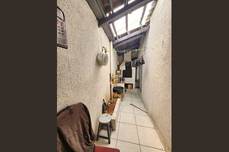 5_photo/94dce21e4d.fe96b63aec789ef1-ATLAS-a8f722e9-bc1e-46f8-a74f-e80a94f87fc4.jpg de casa à venda com 3 quartos, 122m² em Cidade Industrial de Curitiba, Curitiba