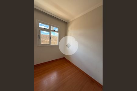 2_photo/94dce21e7b.ba97ac63d5ac1cb4-ATLAS-2f3e44b1-927c-4af2-9dde-9e21ddee81b7.jpg de casa à venda com 2 quartos, 73m² em Cidade Industrial de Curitiba, Curitiba