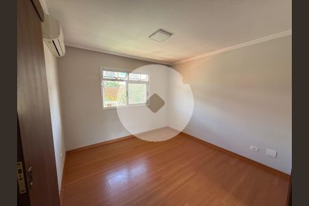 3_photo/94dce21e7b.ba97ac63d5ac1cb4-ATLAS-5ce42cea-1ae1-4cba-b94e-4b5bb19487fa.jpg de casa à venda com 2 quartos, 73m² em Cidade Industrial de Curitiba, Curitiba