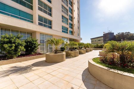 24_photo/94dce21f2d.76be94aaa4fe67ad-ATLAS-a56e2f88-02fc-4fa2-8113-949085dad802.jpg de apartamento à venda com 4 quartos, 166m² em Cidade Industrial de Curitiba, Curitiba