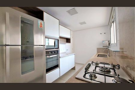 12_photo/94dce21f2d.b18f2fa016e1c3fb-ATLAS-68f53dc4-7f6f-4ecc-b03c-1db0cb2356e9.jpg de apartamento à venda com 3 quartos, 131m² em Cidade Industrial de Curitiba, Curitiba