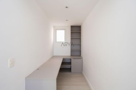 5_photo/94dce21f2d.b41e04bfe91fe85c-ATLAS-1f87a314-9cd6-4826-9396-256c155a82da.jpg de apartamento à venda com 3 quartos, 131m² em Cidade Industrial de Curitiba, Curitiba