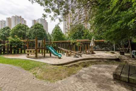 34_photo/94dce21f2d.b41e04bfe91fe85c-ATLAS-d50e8de8-566a-4483-a5ed-0017c3d73e3b.jpg de apartamento à venda com 3 quartos, 131m² em Cidade Industrial de Curitiba, Curitiba