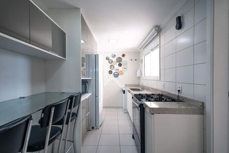 13_photo/94dce21f2d.bc2ee6ab81524639-ATLAS-cd086132-c5b6-42f5-bf52-64765e89b4e7.jpg de apartamento à venda com 3 quartos, 131m² em Cidade Industrial de Curitiba, Curitiba