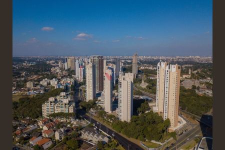 10_photo/94dce21f3b.6ef5e2e8d34ab9c1-ATLAS-6fc5b345-1ba7-48bf-9b22-8ce033a64970.jpg de apartamento à venda com 3 quartos, 132m² em Campina do Siqueira, Curitiba