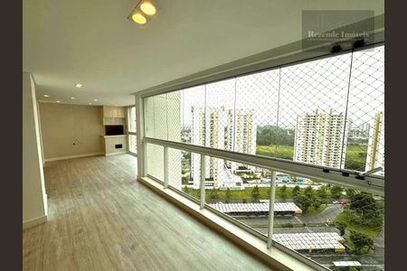 2_photo/94dce21f3b.7e60f62ab75e0444-ATLAS-e24911b0-c145-44ad-9cc2-601cff694ea0.jpg de apartamento à venda com 3 quartos, 166m² em Campina do Siqueira, Curitiba