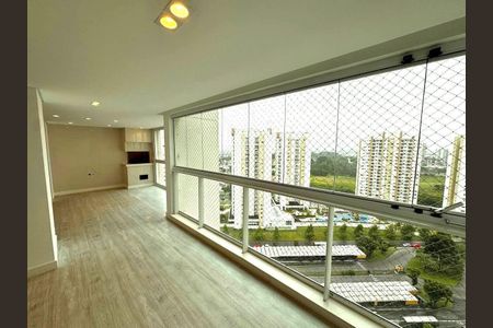 4_photo/94dce21f3b.e068b8e6bc12c7f3-ATLAS-5d0163bd-758b-4ced-b24d-458b9069c17a.jpg de apartamento à venda com 3 quartos, 166m² em Campina do Siqueira, Curitiba