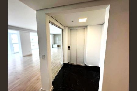 6_photo/94dce21f3b.e068b8e6bc12c7f3-ATLAS-c34766b5-95f3-4c49-b148-f8effc4eb33e.jpg de apartamento à venda com 3 quartos, 166m² em Campina do Siqueira, Curitiba