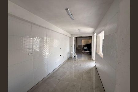 5_photo/94dce21fa7.c3f00cfadba54684-ATLAS-fa25cf0b-bf04-4260-bf33-f7f788dc4d5f.jpg de casa à venda com 1 quarto, 108m² em Campo Comprido, Curitiba