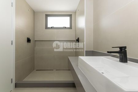 23_photo/94dce22031.28a4da778c29f4d9-ATLAS-37da3236-32a9-4f5b-9ce7-283d54ff2642.jpg de apartamento à venda com 3 quartos, 194m² em Orleans, Curitiba