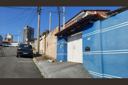 2_photo/94dce220f3.5a85c5bdfef41cf9-ATLAS-4bff9ff0-0621-4547-86e7-e2604b04fc58.jpg de casa à venda com 2 quartos, 226m² em Campo Comprido, Curitiba