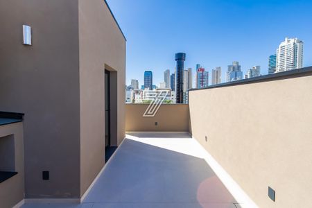 12_photo/94dce2210f.25e705a1d78ac7d4-ATLAS-4b53a301-db02-4e91-bcfe-9986e811127a.jpg de casa à venda com 3 quartos, 284m² em Campo Comprido, Curitiba