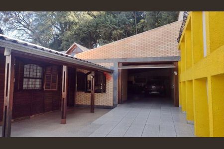 10_photo/94dce22119.4cea1a0b3f6bbd2f-ATLAS-8b81b3bd-87fb-4593-ae4d-9e6599a496e8.jpg de casa à venda com 3 quartos, 350m² em Campo Comprido, Curitiba