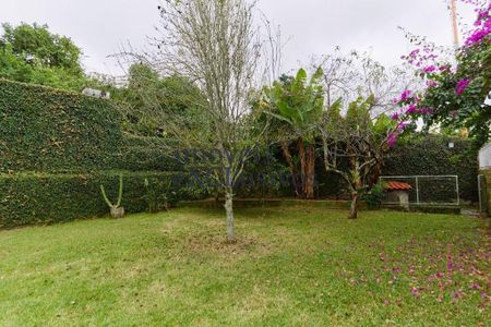 8_photo/94dce22129.82dfd85ef928e01e-ATLAS-63d467ad-cd6e-4c6e-8ccc-73043fa7191a.jpg de casa à venda com 3 quartos, 360m² em Mossunguê, Curitiba