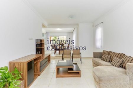 4_photo/94dce22129.82dfd85ef928e01e-ATLAS-75705b41-2bd9-48ca-ac31-8491d36fda1e.jpg de casa à venda com 3 quartos, 360m² em Mossunguê, Curitiba