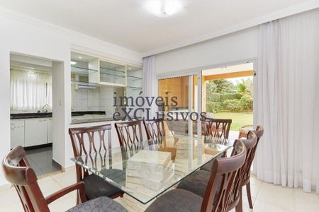 2_photo/94dce22129.82dfd85ef928e01e-ATLAS-b508e6ab-7754-4dc2-bf43-f5b72ecb3d9a.jpg de casa à venda com 3 quartos, 360m² em Mossunguê, Curitiba