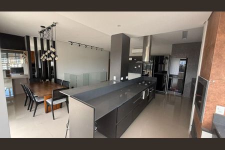 5_photo/94dce2216b.9c5959cca0926d06-ATLAS-77ee3e41-0565-45e6-84fb-3c98ca26fe7d.jpg de apartamento à venda com 3 quartos, 180m² em Campo Comprido, Curitiba