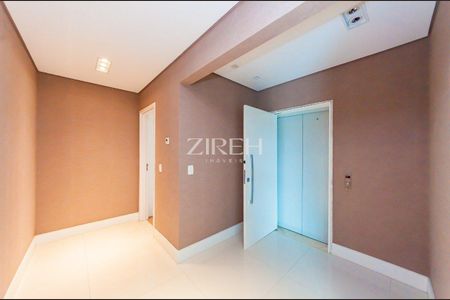 4_photo/94dce2218f.7c25c6d4d67c3640-ATLAS-2a3d7e7c-86c2-4ac1-942a-726be4af4622.jpg de apartamento para alugar com 4 quartos, 186m² em Campo Comprido, Curitiba