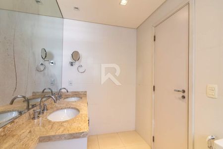 2_photo/94dce2218f.7c25c6d4d67c3640-ATLAS-bbb153b2-1b82-4f25-9d3b-3ebb3f06d682.jpg de apartamento à venda com 4 quartos, 186m² em Campo Comprido, Curitiba