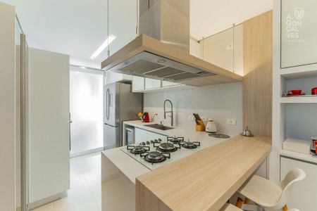 9_photo/94dce2218f.b9012f7cbc37e361-ATLAS-16083931-e787-4bf0-90eb-735a2e307bdd.jpg de apartamento para alugar com 3 quartos, 186m² em Campo Comprido, Curitiba