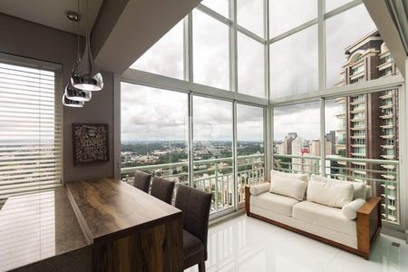 2_photo/94dce2218f.e96dfb5efb183c1f-ATLAS-03e779f8-706f-43ec-8c8d-7fbf5ce6edce.jpg de apartamento para alugar com 3 quartos, 187m² em Campo Comprido, Curitiba