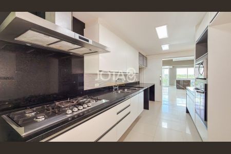 3_photo/94dce2218f.e96dfb5efb183c1f-ATLAS-11653f28-e803-4283-aad1-b6770f0dead9.jpg de apartamento para alugar com 4 quartos, 186m² em Campo Comprido, Curitiba