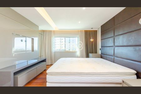 16_photo/94dce2218f.e96dfb5efb183c1f-ATLAS-bb2519a7-7552-4e27-9d90-bf884412c87a.jpg de apartamento para alugar com 4 quartos, 186m² em Campo Comprido, Curitiba