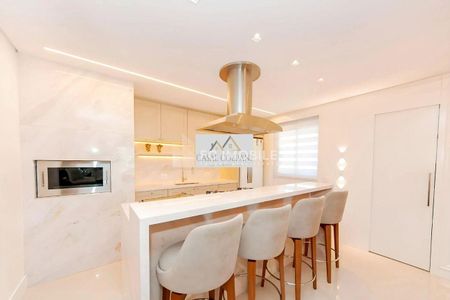 6_photo/94dce221c3.b3d0cb52f09f70fe-ATLAS-8bfdb81b-b0d5-47cd-bf72-605fd8b0f3c1.jpg de apartamento à venda com 3 quartos, 180m² em Portão, Curitiba