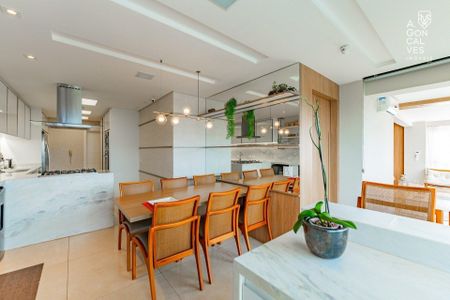 22_photo/94dce221f1.1f323a2c858df8fc-ATLAS-da71e4d7-12ff-4994-828e-fd3d28ba6c71.jpg de apartamento à venda com 3 quartos, 266m² em Cidade Industrial de Curitiba, Curitiba