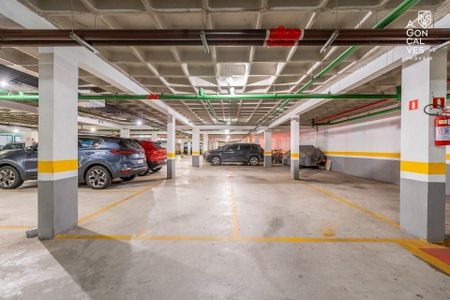 32_photo/94dce221f1.1f323a2c858df8fc-ATLAS-f515e964-e1d7-4453-8d60-b4b3e2bf7155.jpg de apartamento à venda com 3 quartos, 266m² em Cidade Industrial de Curitiba, Curitiba