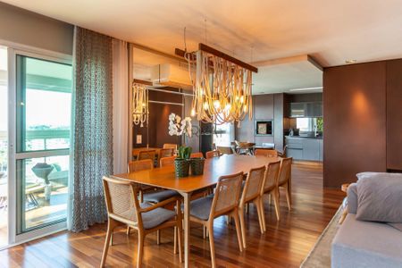 5_photo/94dce221f1.2b9cc8de2dd4deea-ATLAS-b908caab-8ece-4d8e-8e37-6c75586ff45a.jpg de apartamento à venda com 4 quartos, 266m² em Cidade Industrial de Curitiba, Curitiba