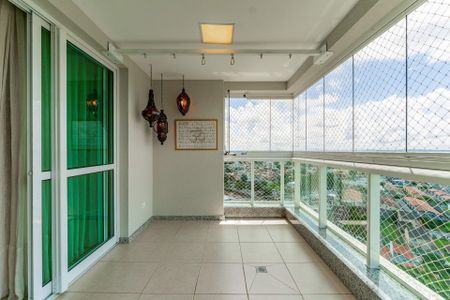 2_photo/94dce221f1.a567a1f0cbc2655b-ATLAS-082d823a-682c-4d61-b0e7-6945bccce15c.jpg de apartamento à venda com 3 quartos, 228m² em Cidade Industrial de Curitiba, Curitiba