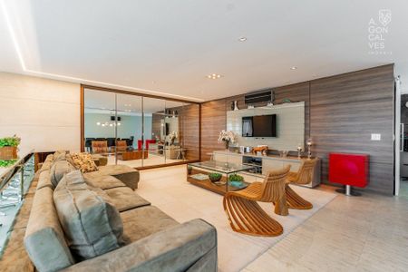 2_photo/94dce221f1.a567a1f0cbc2655b-ATLAS-62bfe274-e1d2-40be-9872-39eb18583c19.jpg de apartamento para alugar com 3 quartos, 228m² em Cidade Industrial de Curitiba, Curitiba