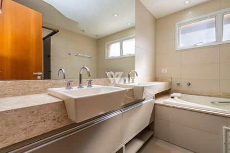 2_photo/94dce22205.7df0f4c88d8e9e2b-ATLAS-dcfada24-526c-4728-9e7b-06d3a2b619ce.jpg de apartamento à venda com 3 quartos, 175m² em Campina do Siqueira, Curitiba