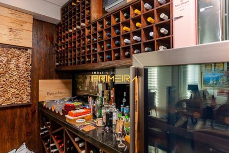 2_photo/94dce22205.a92b4b06350bfbab-ATLAS-d9aaac76-fb77-4f81-9a60-65ba67c458df.jpg de apartamento à venda com 3 quartos, 348m² em Campina do Siqueira, Curitiba